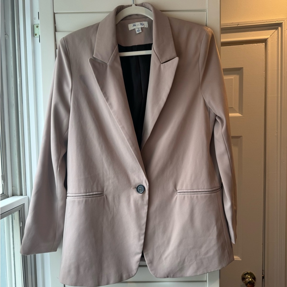 Tan Oversized 90s blazer